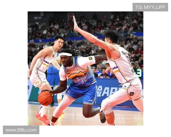 2014年CBA季后赛北京队对阵辽宁队的精彩对决回顾与分析